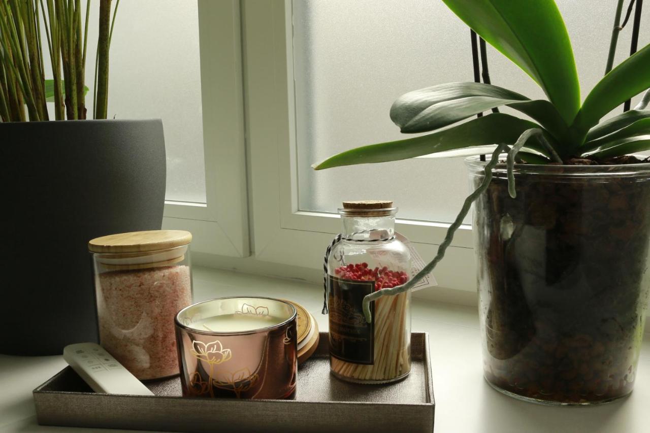 Am City Apartment 24H Self-Check-In, Free Parking, U-Bahn 350M, Netflix Neurenberg Buitenkant foto