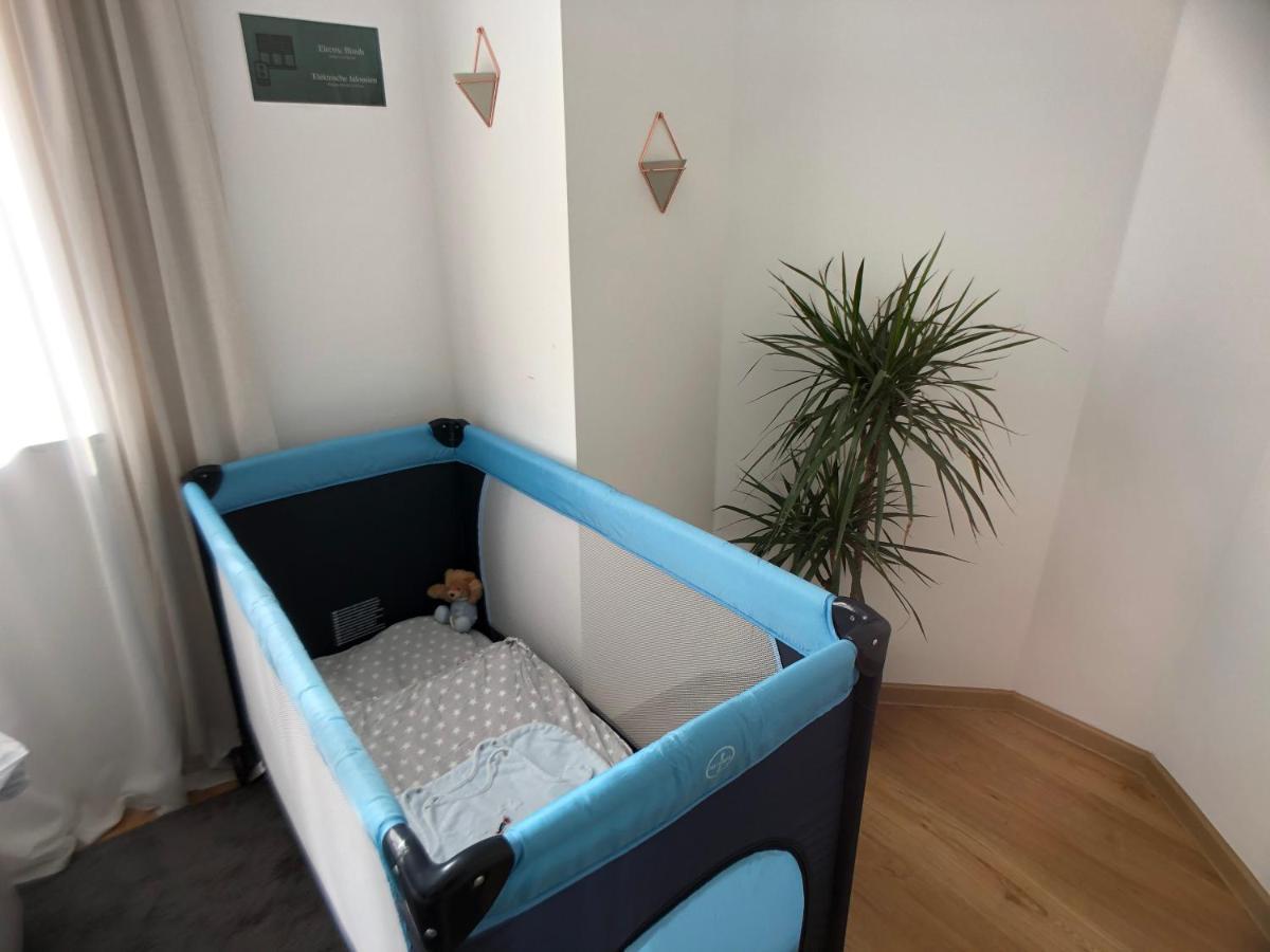 Am City Apartment 24H Self-Check-In, Free Parking, U-Bahn 350M, Netflix Neurenberg Buitenkant foto