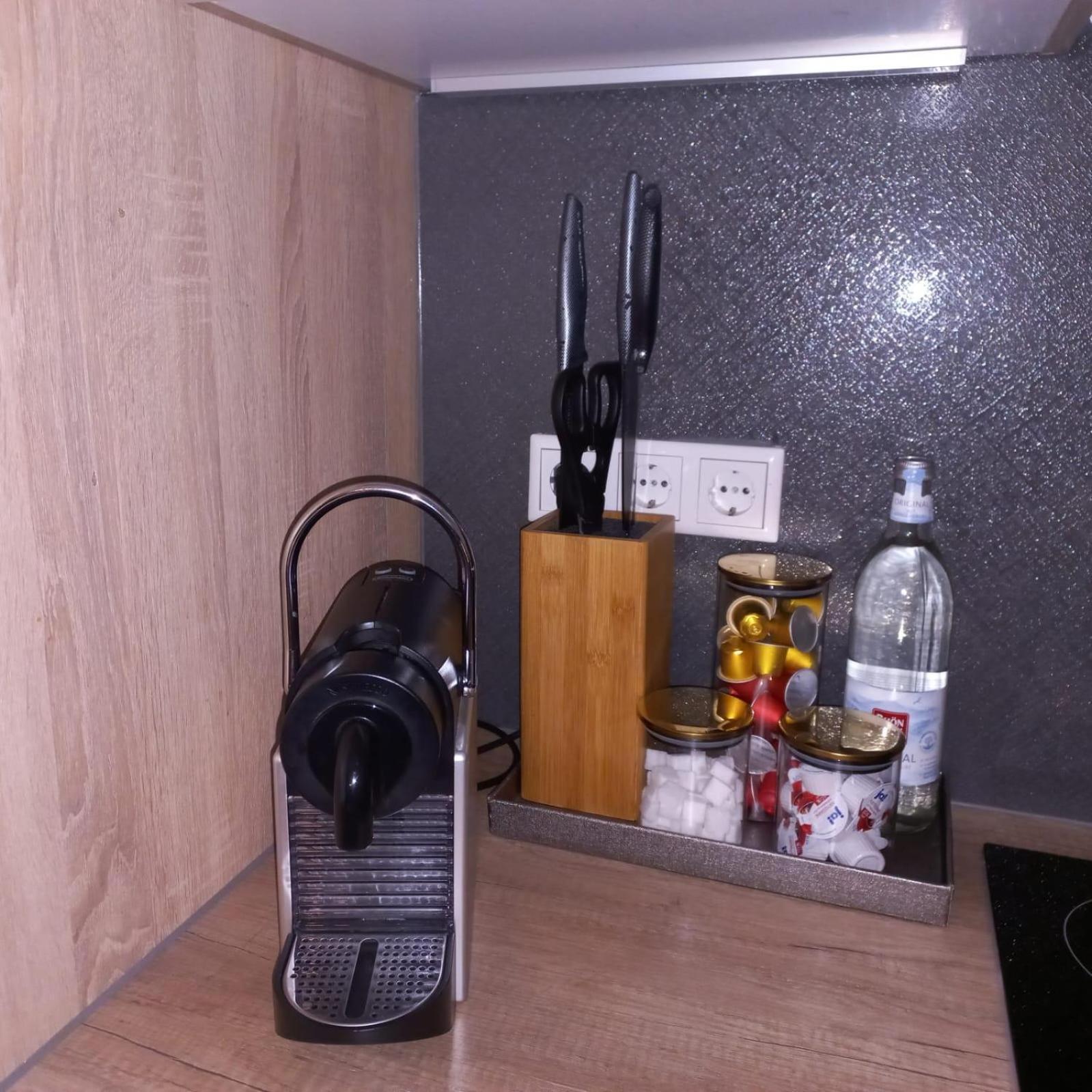 Am City Apartment 24H Self-Check-In, Free Parking, U-Bahn 350M, Netflix Neurenberg Buitenkant foto